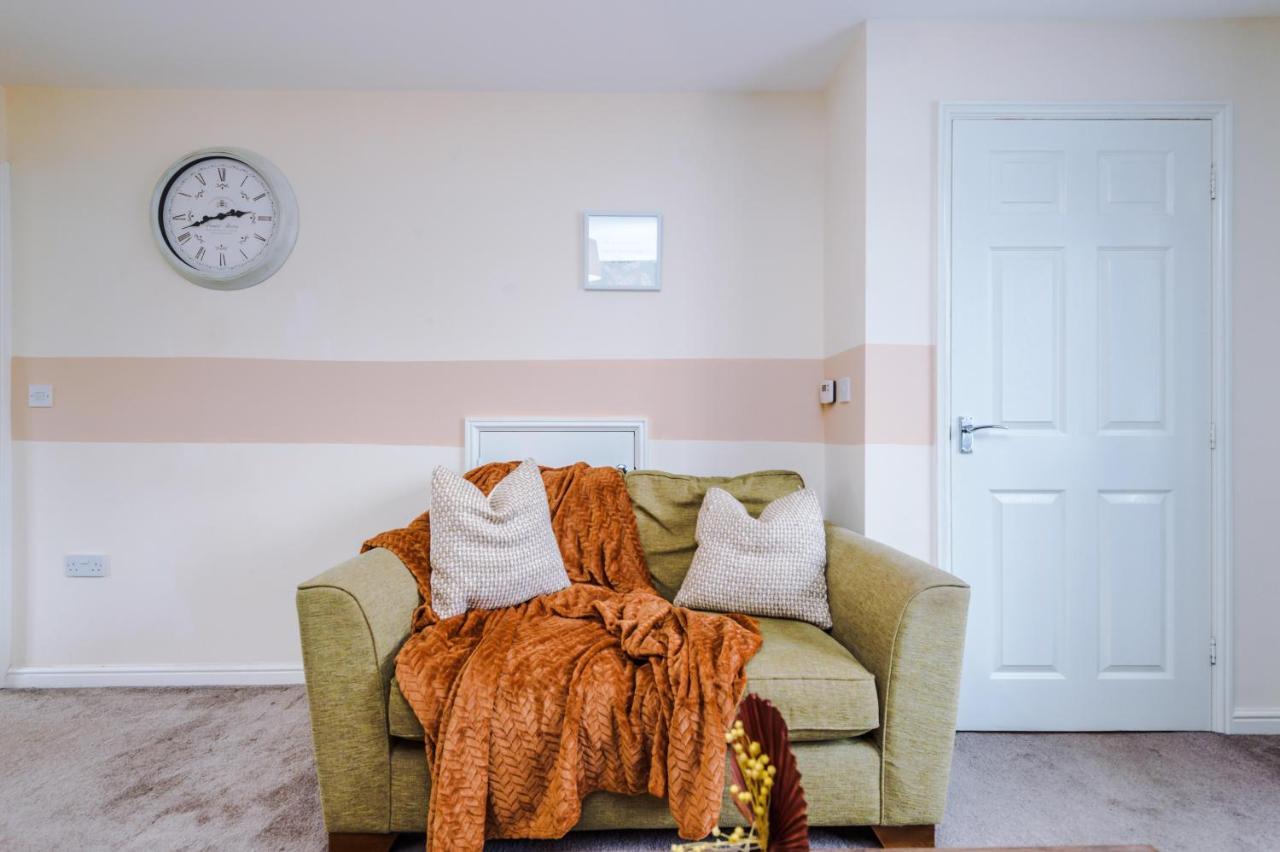 Chic 2 Bed House With Garden & Free Parking Villa Manchester Exterior foto