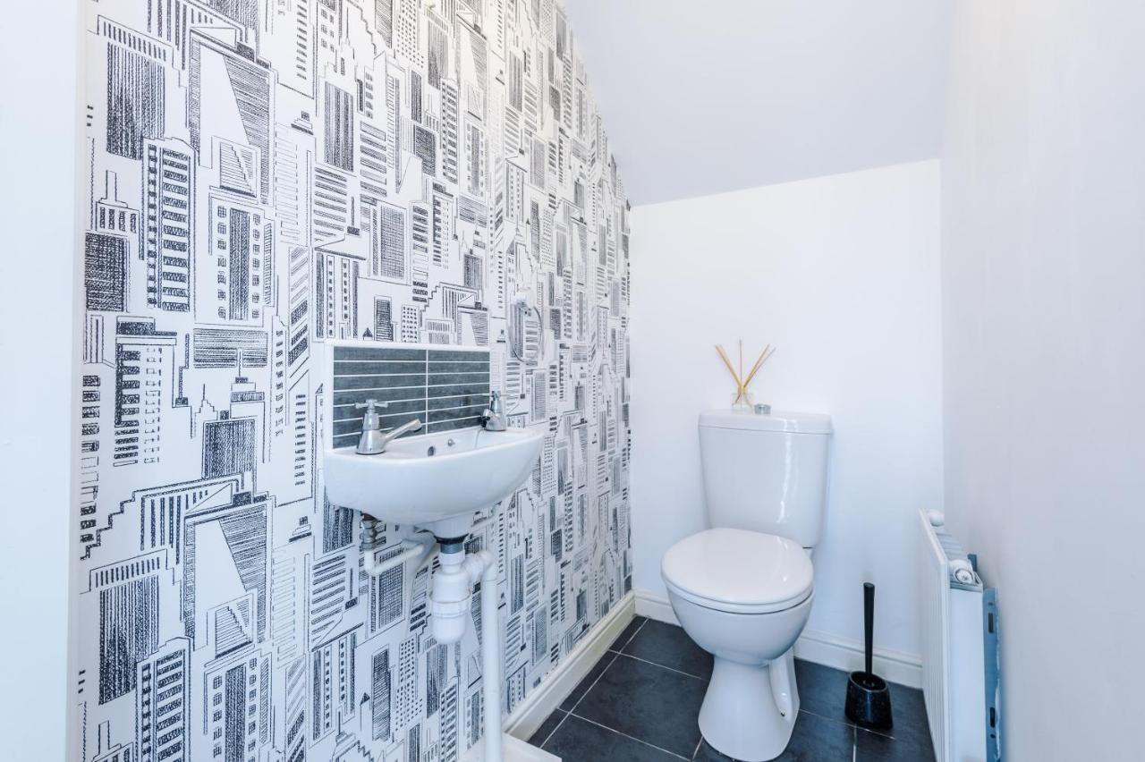 Chic 2 Bed House With Garden & Free Parking Villa Manchester Exterior foto