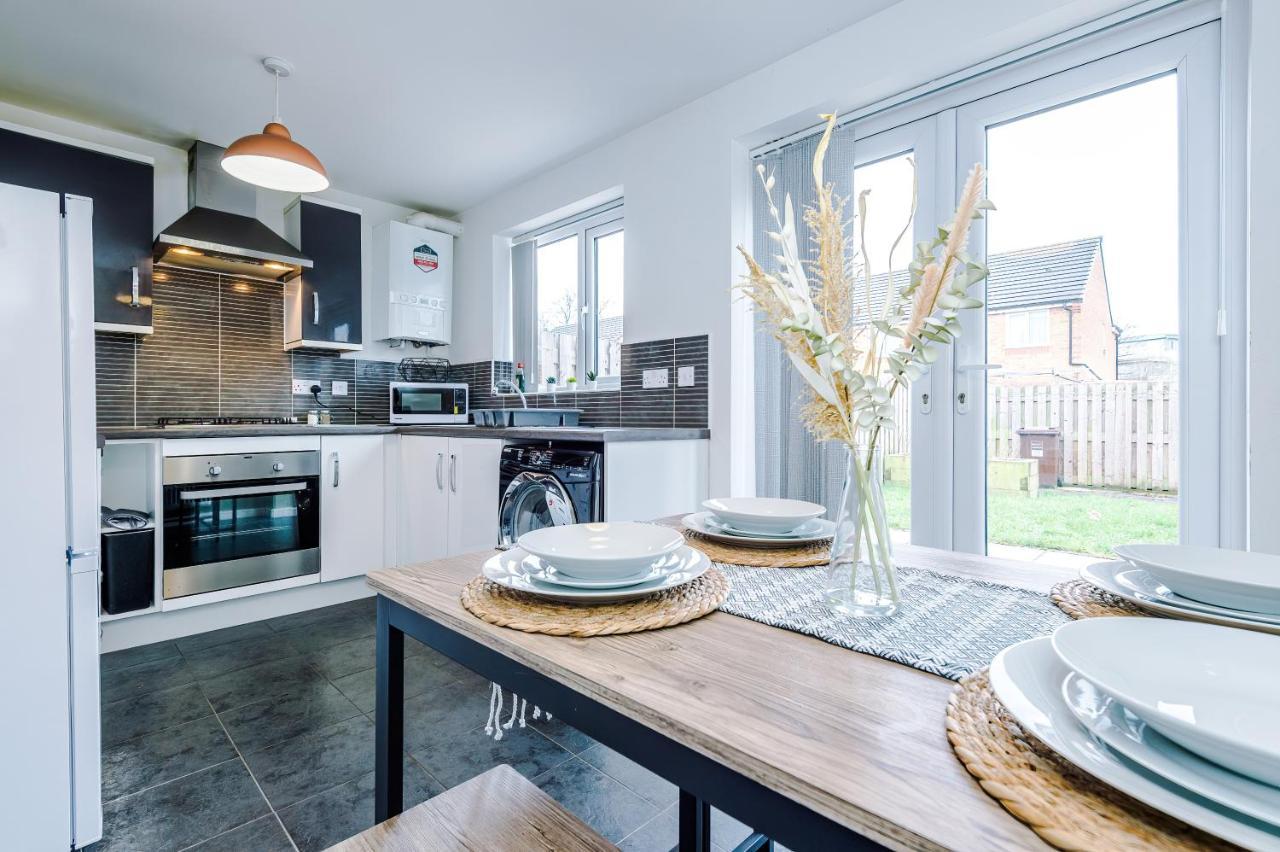 Chic 2 Bed House With Garden & Free Parking Villa Manchester Exterior foto