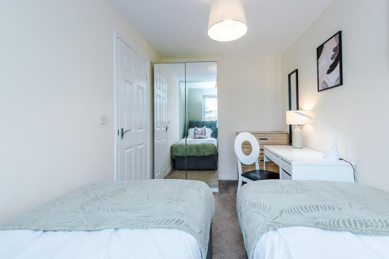 Chic 2 Bed House With Garden & Free Parking Villa Manchester Exterior foto