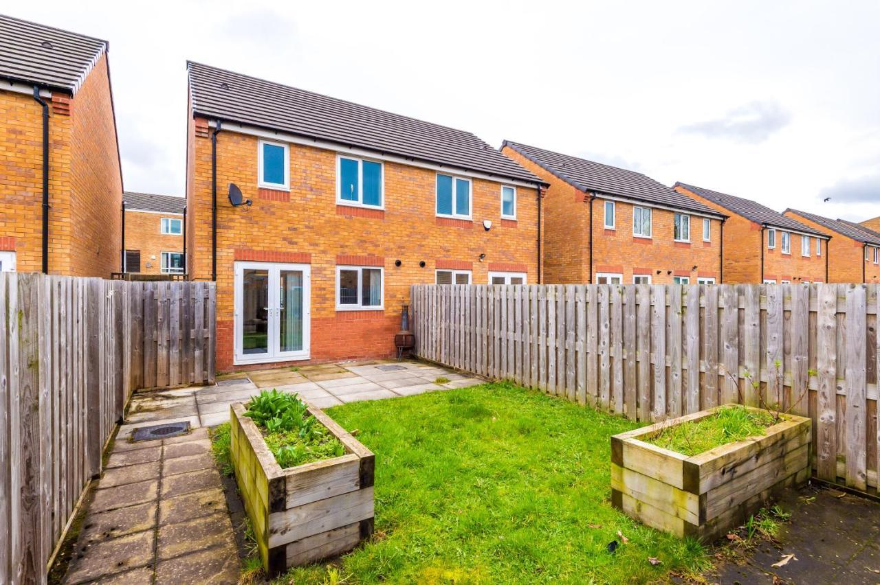 Chic 2 Bed House With Garden & Free Parking Villa Manchester Exterior foto